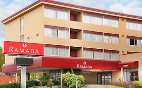 Ramada Hotel & Suites Metrotown Vancouver